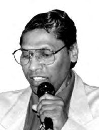 Photograph from page 16 of Bhaaadhalu Tappavu Dhairyamu Tecchuko